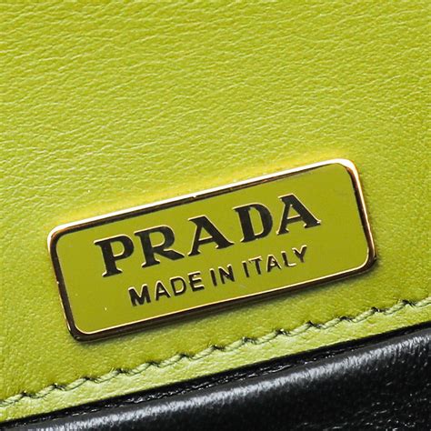 prada cahier chain bag